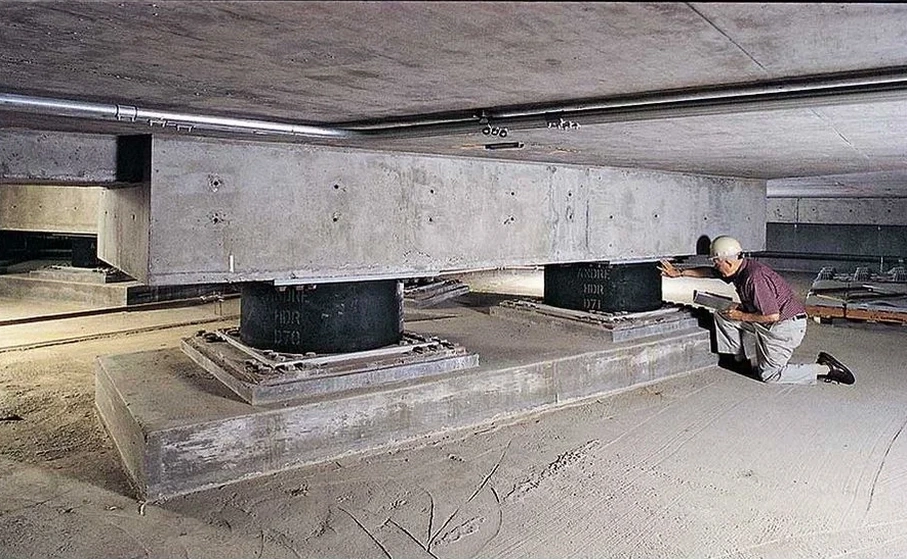 Conception d'isolation sismique à la base à Gap : étude et dimensionnement