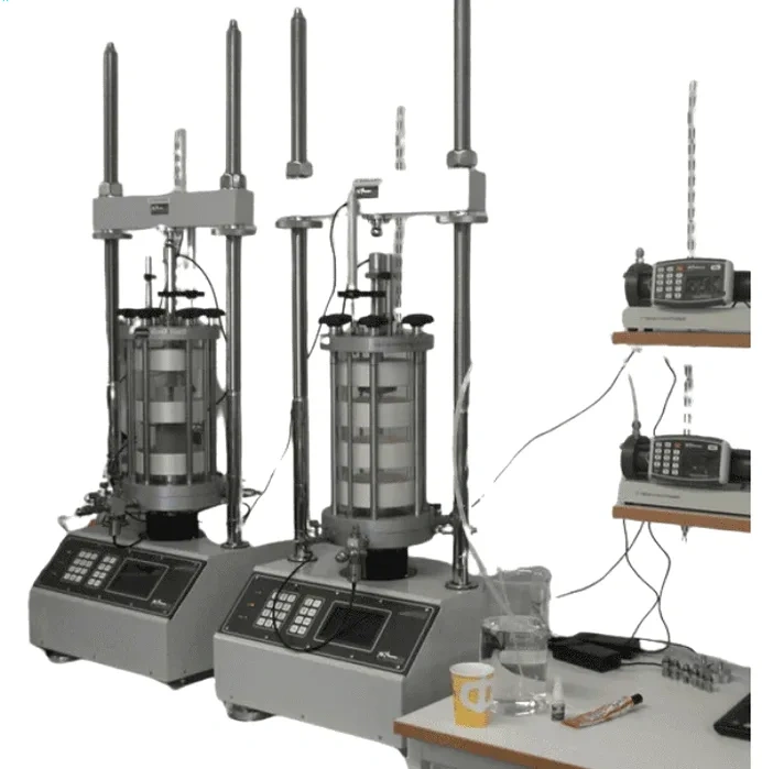 Essai triaxial à Gap : déterminer la résistance au cisaillement des sols alpins